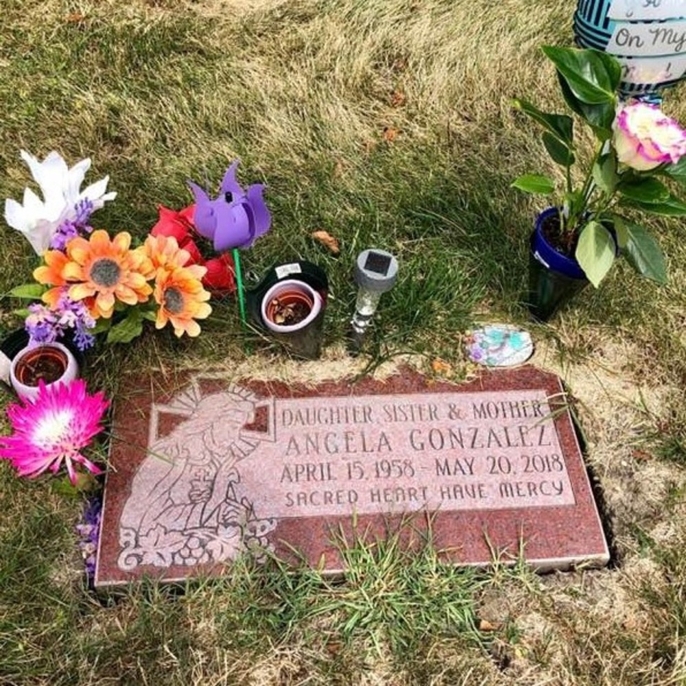 Meet your Posher, Cruz